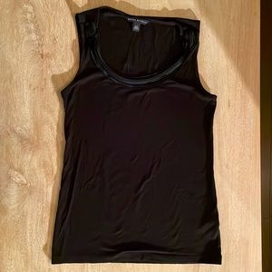 Banana republic tank top with neck detailing